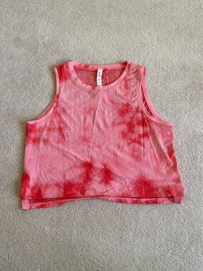 Lululemon Train to Be Tank